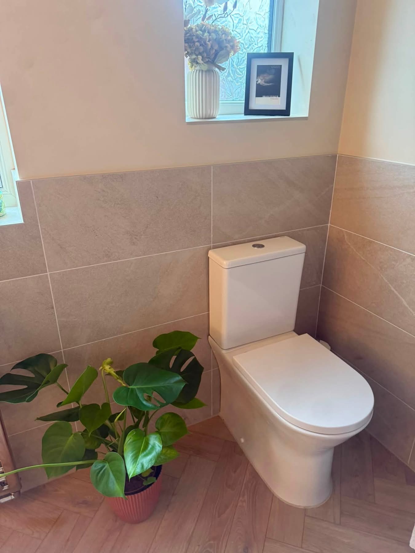 Finished bathroom by JMC Heating LTD